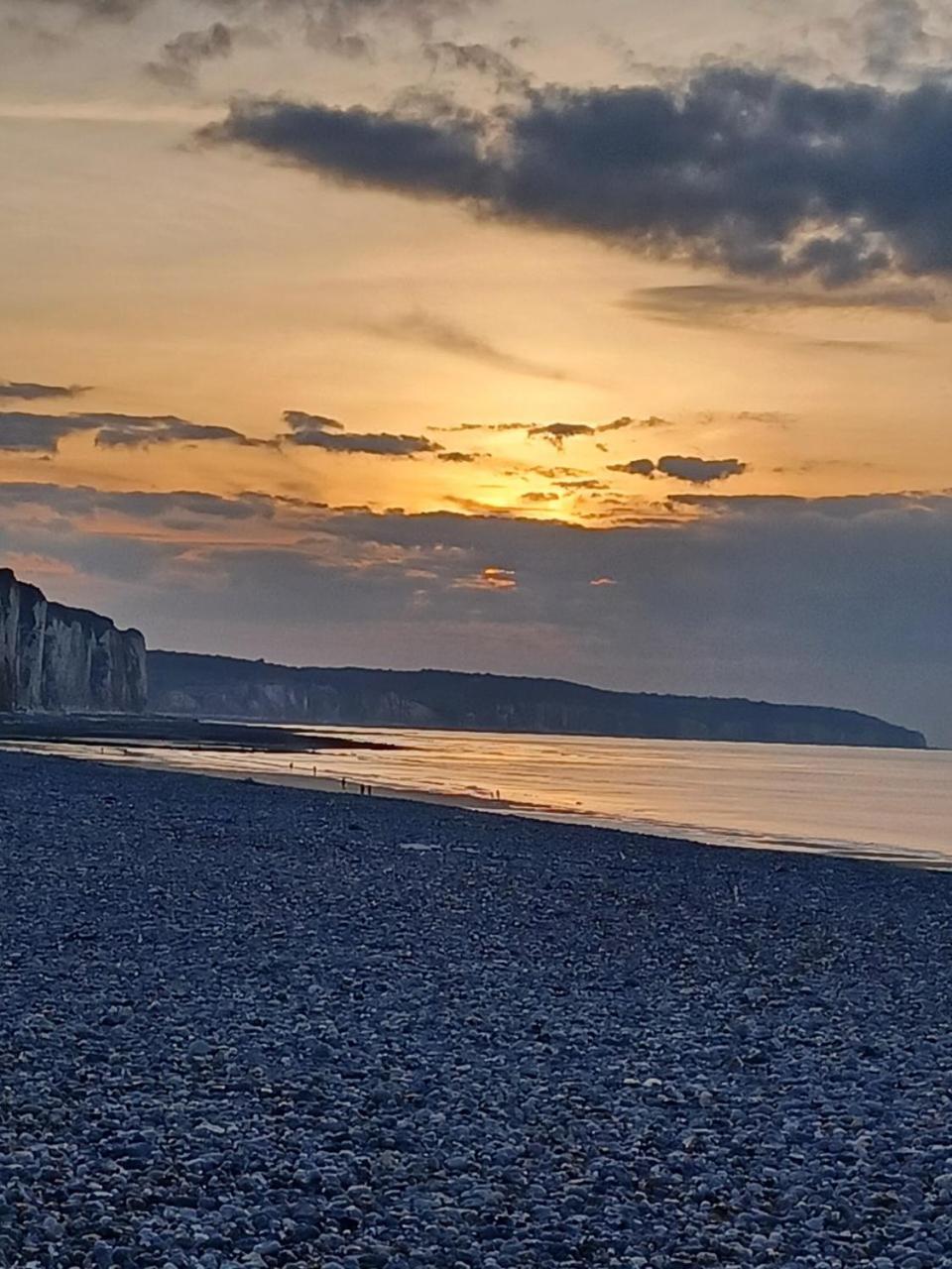 Bleu D'Arques Appartement Lumineux Et Calme Dieppe Luaran gambar